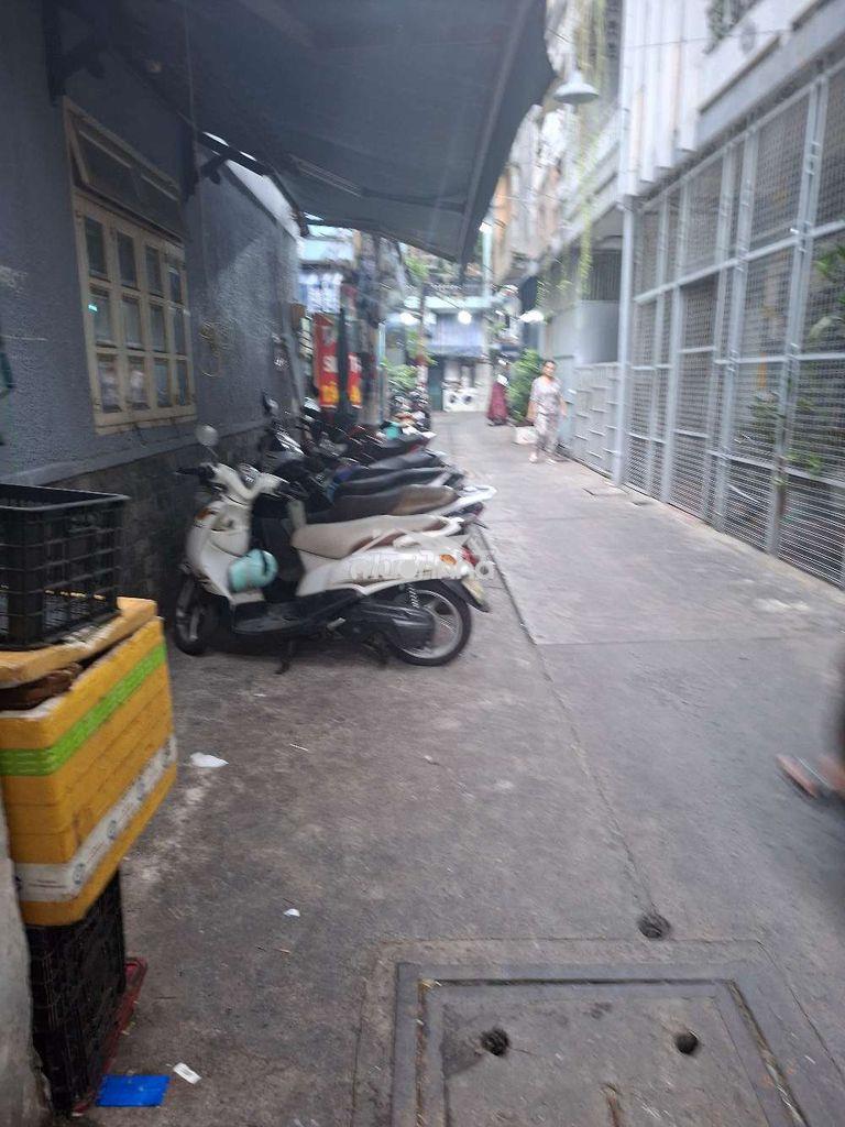 Nhà thuê nguyên căn 1 trệt 1 lầu 1pn , 1wc ,  - 2