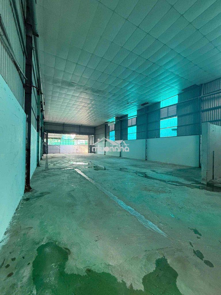 Cho thuê kho-xưởng dt:12x40=440m2 điện 3fa- đường nhựa 5m