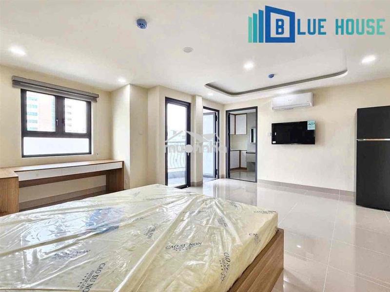 Căn hộ studio ban công full nội thất cao cấp ngay cv hoàng văn thụ