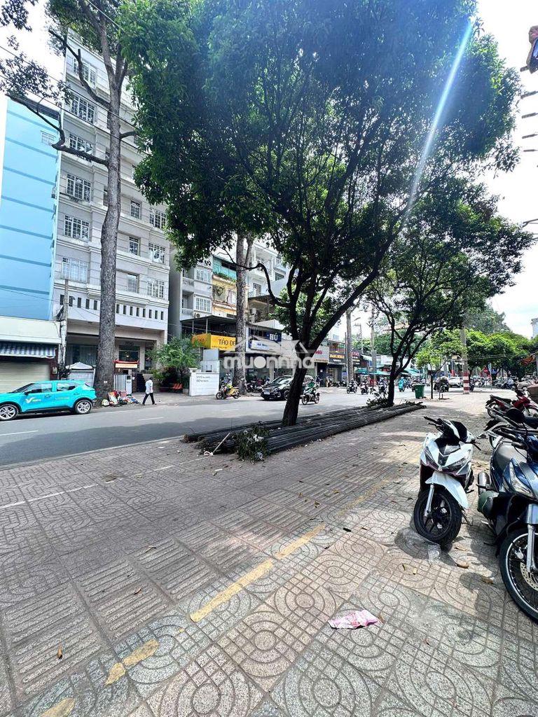 Mặt bằng 39a hùng vương phường 4 quận 5
