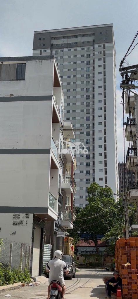 Bán nhà 3 tầng, xe hơi đậu cửa, huỳnh tấn phát, cách mặt tiền 1 căn