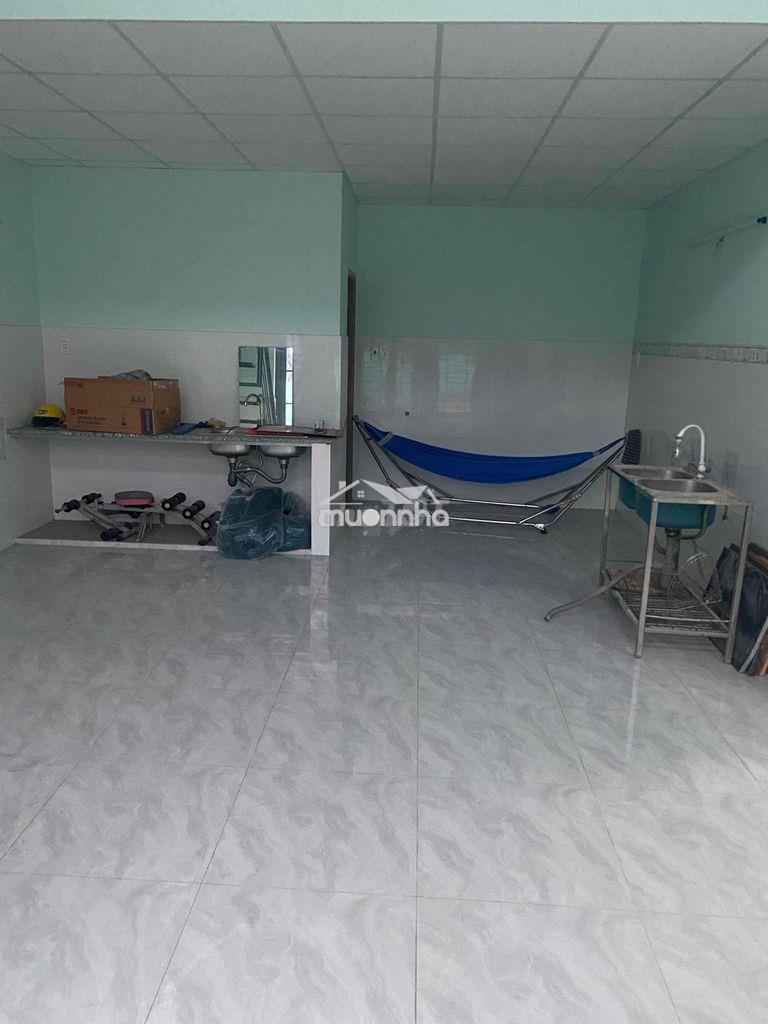 Cho thuê nhà 2/ thới hoà nhà mới sạch sẽ có gác lửng trống suốt sân