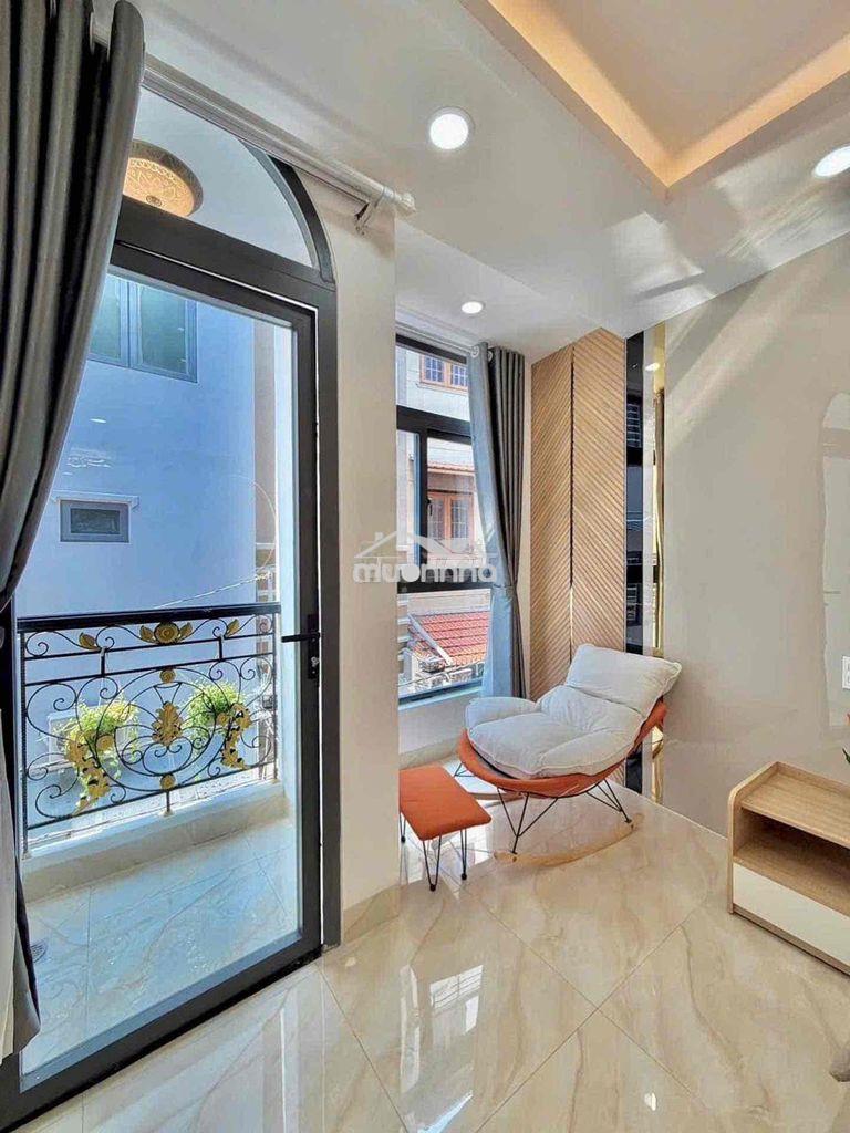 Nhà mặt tiền giáp phú nhuận – 52m², 7 phòng khép kín
