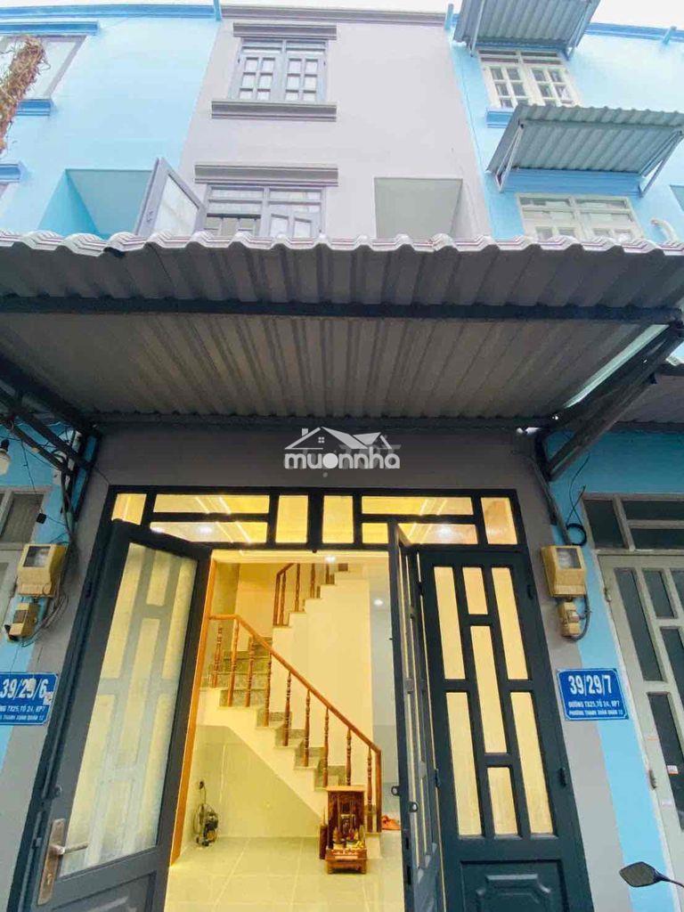 Bán nhà tx24 đúc 2 lầu sân thượng shc vi bằng
