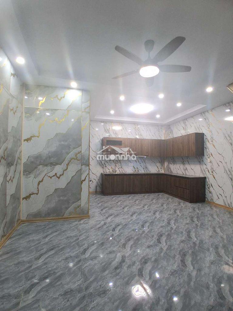 Nhà liền kề mới gần chợ phú mỹ, đầ đủ nội thất mới giá 5.5 triệu/tháng