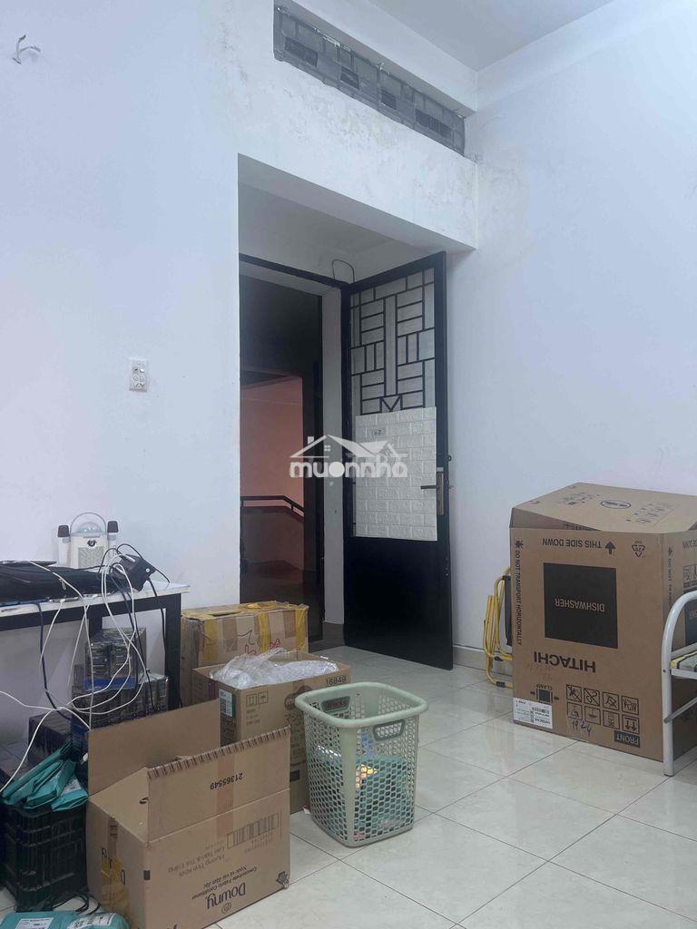 Cần bán cc giá rẻ 1pn phù hợp cho gia đình trẻ gần công viên trường
