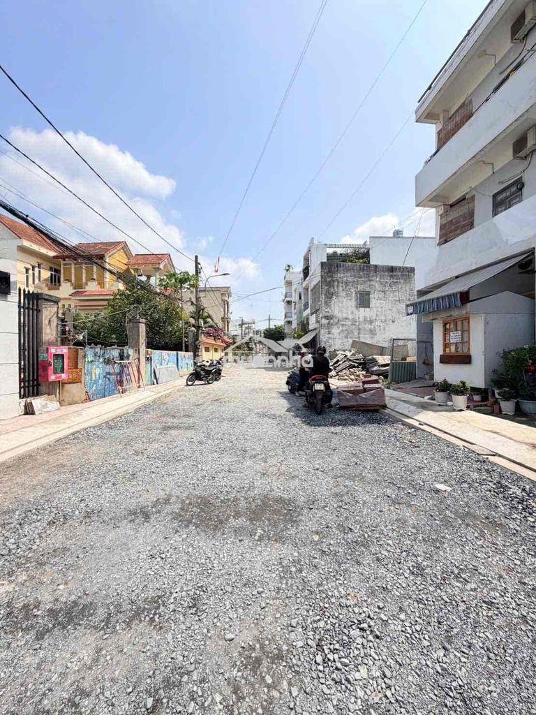 Giá đầu tư- đường nhựa xe hơi chỉ 3,4 tỷ 3,7x13 tiện xây mới