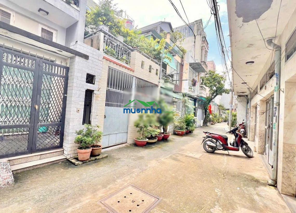 Nhà cấp 4 tiện xây mới ngay trung tâm q7; cạnh cầu nguyễn khoái hẻm thông; 65m2 ngang 4,6m vuông - 3