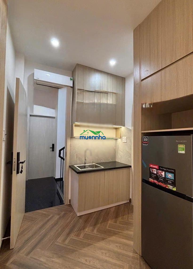 Sos!!! đập hộp chdv 6 tầng ngay đh cảnh sát - ngang 5.6m - thu nhập 85tr/th có thang máy ~105m² - 3