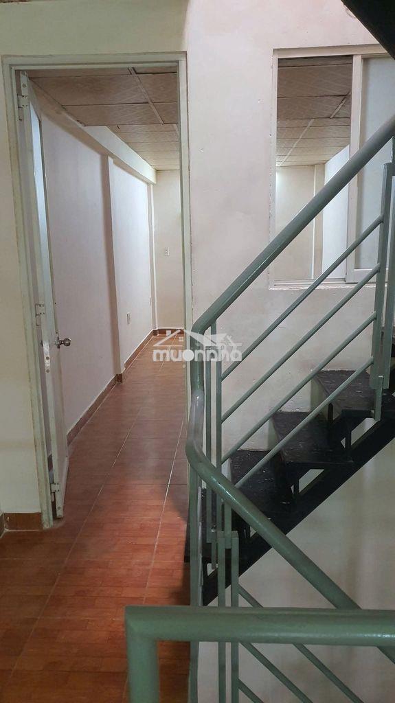Cho thuê hẻm lạc long quân q.tân bình, 3x15, 1trệt 1lửng 1lầu, 3pn 2wc - 3