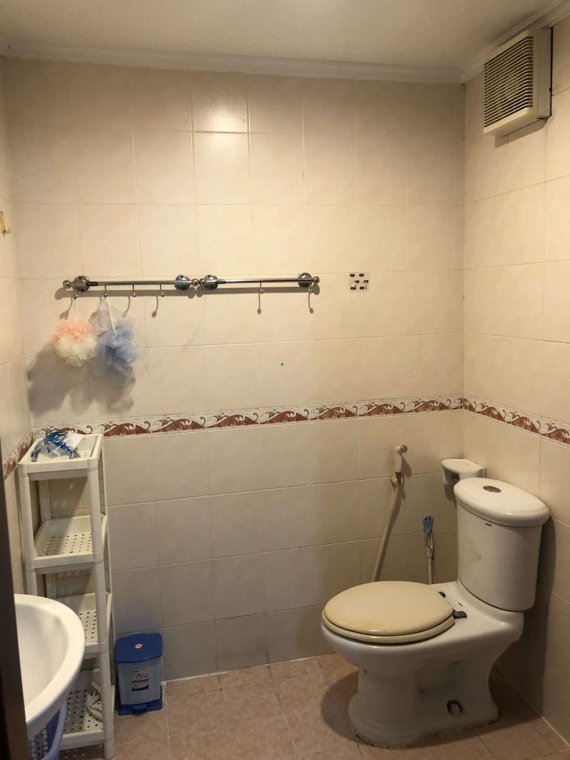 Cần cho thuê gcăn hộ phúc thịnh quận 5, dt : 74 m2, 2pn, 1wc, giá : 10 tr/th, - 4