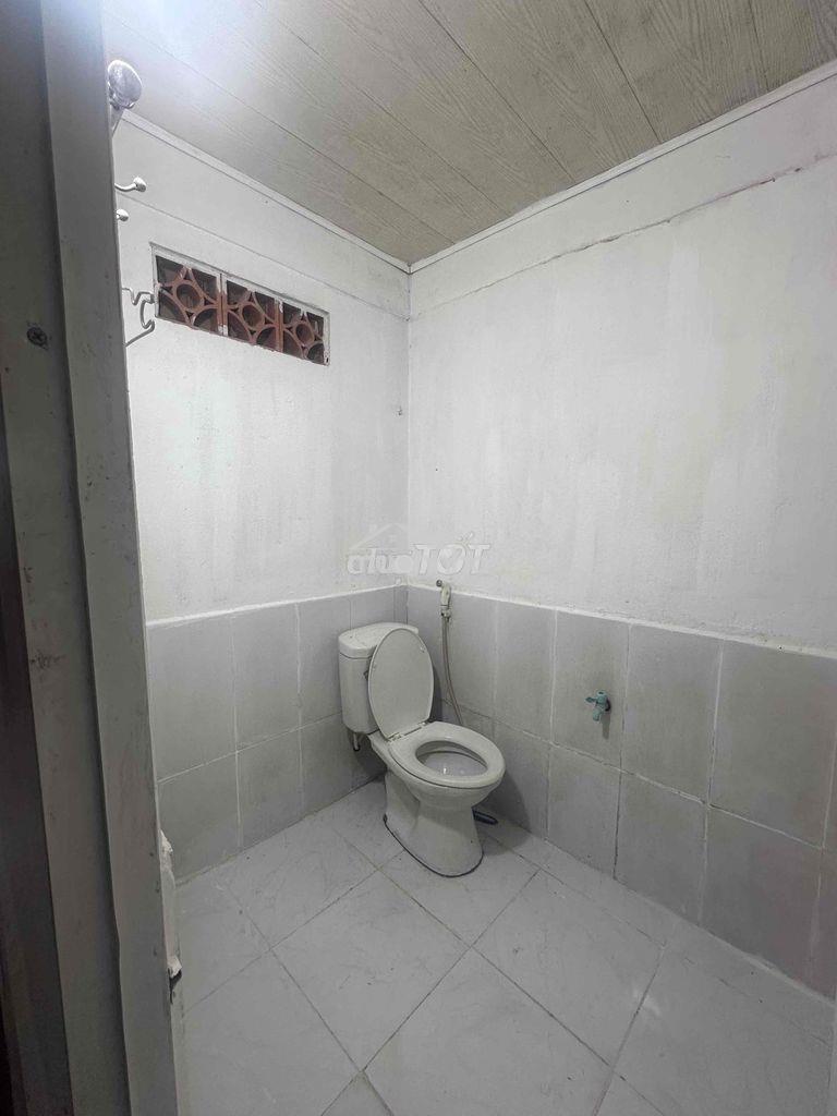 Cho thuê 3.5tr phòng trọ ban công thoáng 37m2 phan văn trị 5x7 có gác - 3