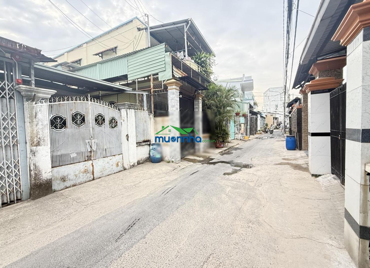 Tam phú - nhà 121m2 - 5.5tỷ, ở & đầu tư. hxh đỗ cửa - ngang 4.7m - 2 lầu đúc - 3
