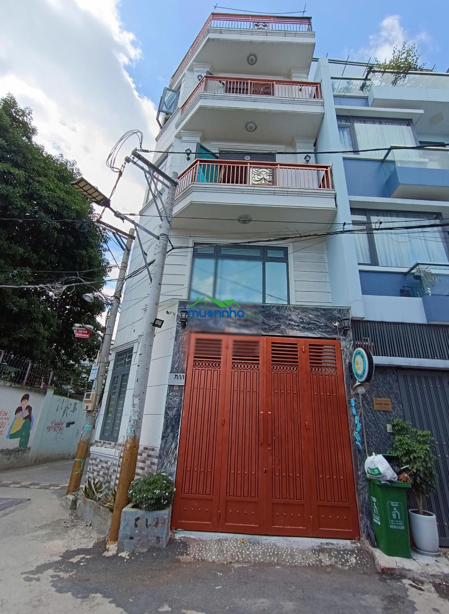 Nhà tam phú ngang 6.2m - căn góc đường ô tô - giá chỉ 6.9 tỷ