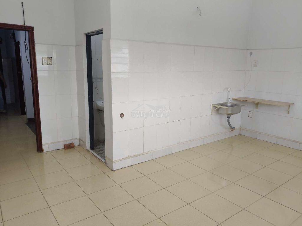 #1tr990 trọ mới sát võ văn vân, đê bao 2-3 - 2