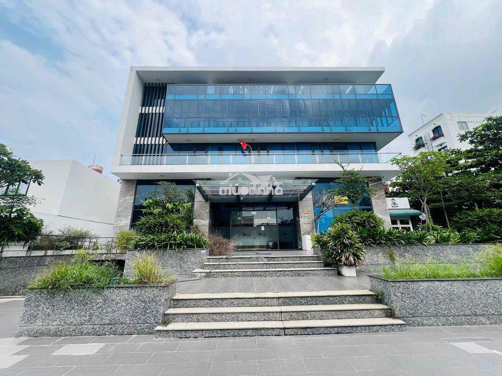 Cho thuê góc 2 mặt tiền ngang 30m2 xuân thuỷ thảo điền q2 - 3