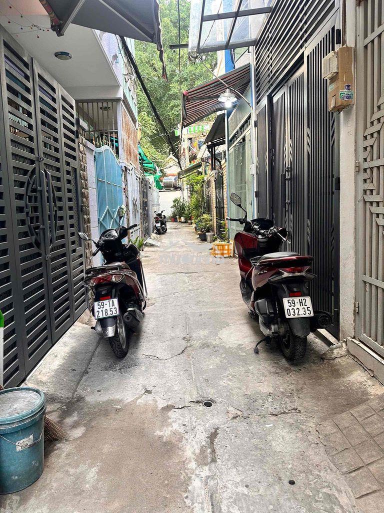 Chính chủ bán 5/14q mễ cốc p15 quận 8 3,2x13 - 3 tầng  - giá 4ty750.