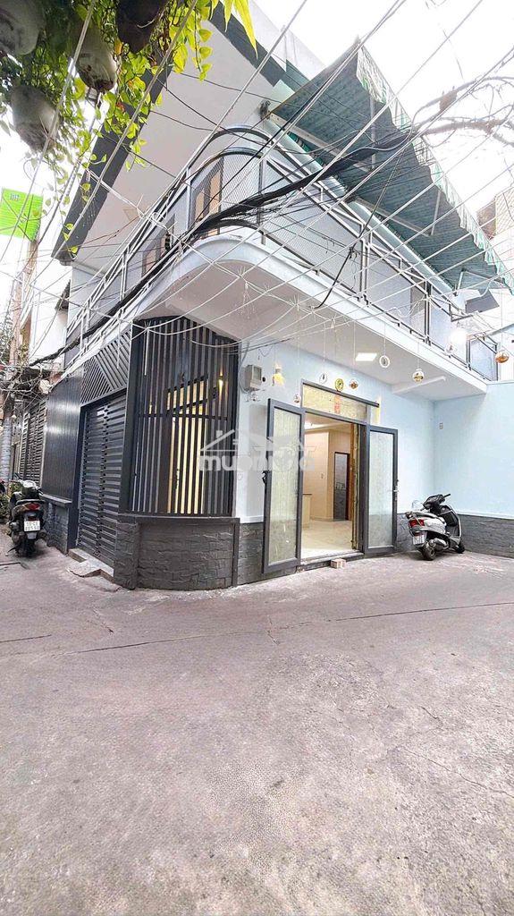 Bán nhà hẻm xe hơi btct gần trường đại học luật và nguyễn tất thành