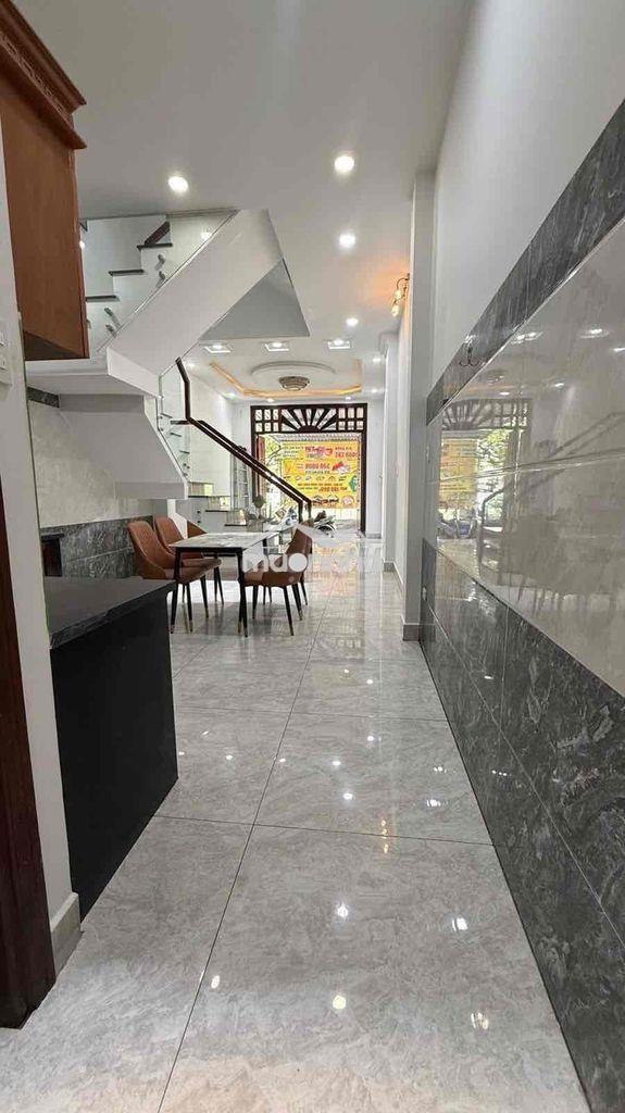Bán nhà hiệp thành 11 nhà chủ ở xây dựng chắc chắn cửa toàn gỗ đỏ - nh - 4