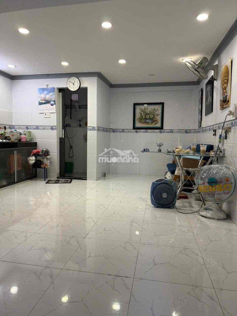 Bán  gấp nhà hẻm đường số 33 .ftan kiểng q7.dt 4,5x7 1lầu - 2