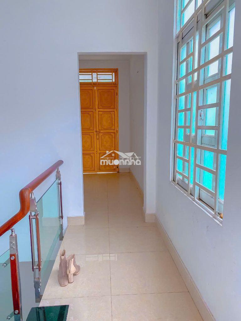 Cho thuê phòng ở đầy đủ tiện nghi - có ban công thoáng mát - 2