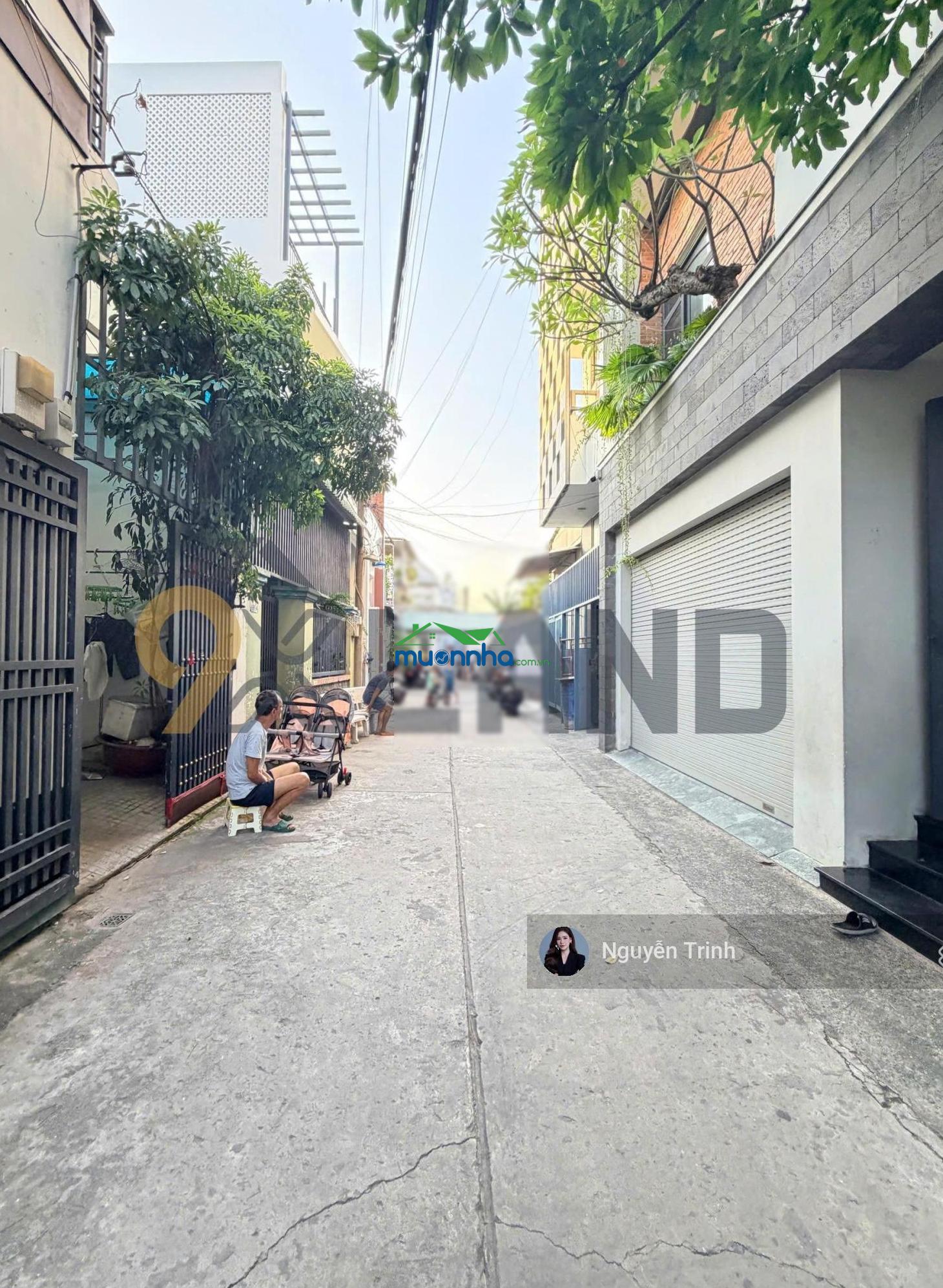 Bán gấp chdv mới xây 1t1l,gần trường đh cảnh sát, hxh 6m, khu dân trí,xd cao tầng.dt 100m2 ngang 8m - 4