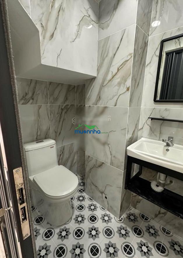 Bán nhà trần bình trọng q.5 - 1 trệt 1 lửng 2 lầu st trước btct - dt thực 3x8.5 - hẻm xe hơi đỗ - 2