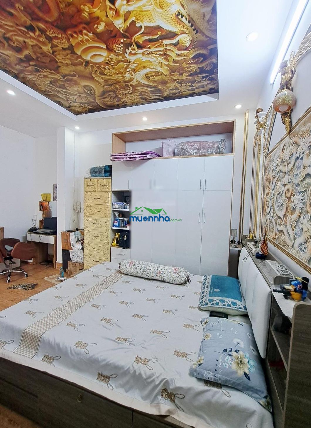 Nhà đẹp 3 tầng lô góc 2 mt tân phú- hẻm xe tải 6m kinh doanh - ngang 6,3m hiếm- dt: 47m- chỉ: 4tỷ2 - 4