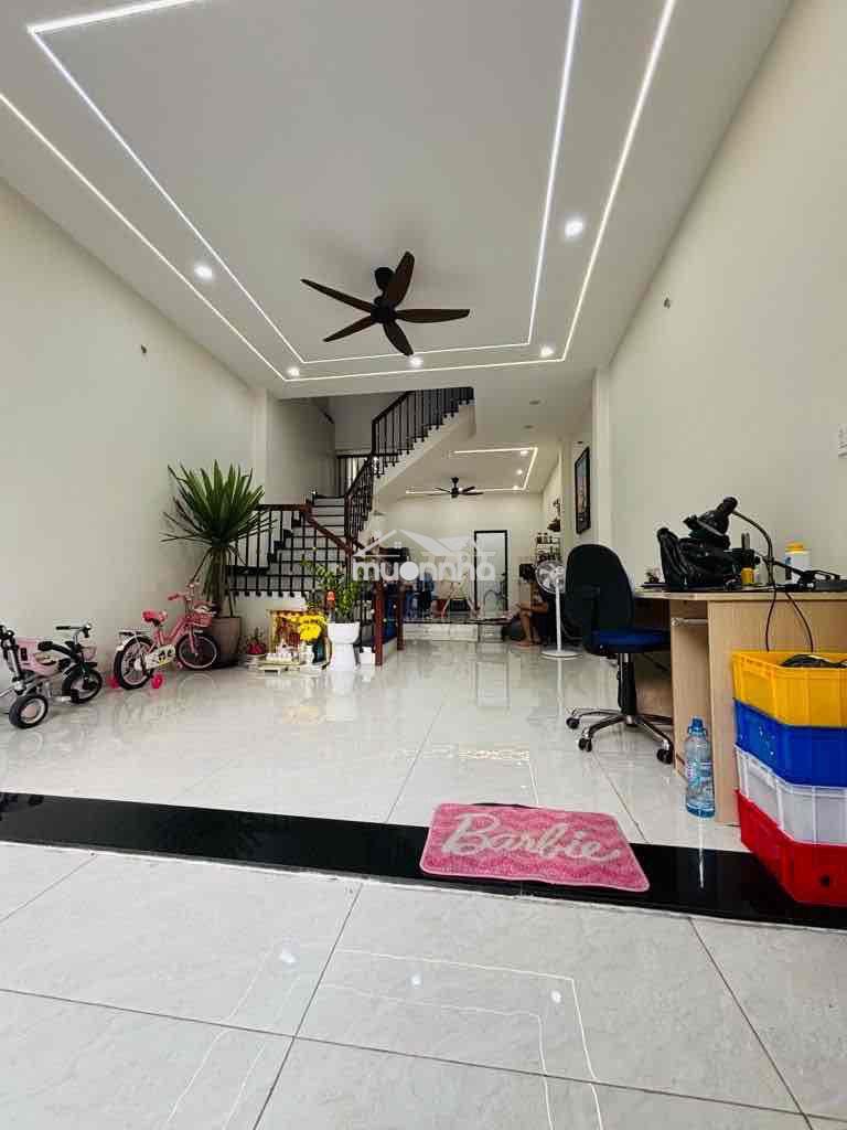 Nhà 3 tầng 70m2 khu dân cư lê bôi phạm thế hiển  p7 q8