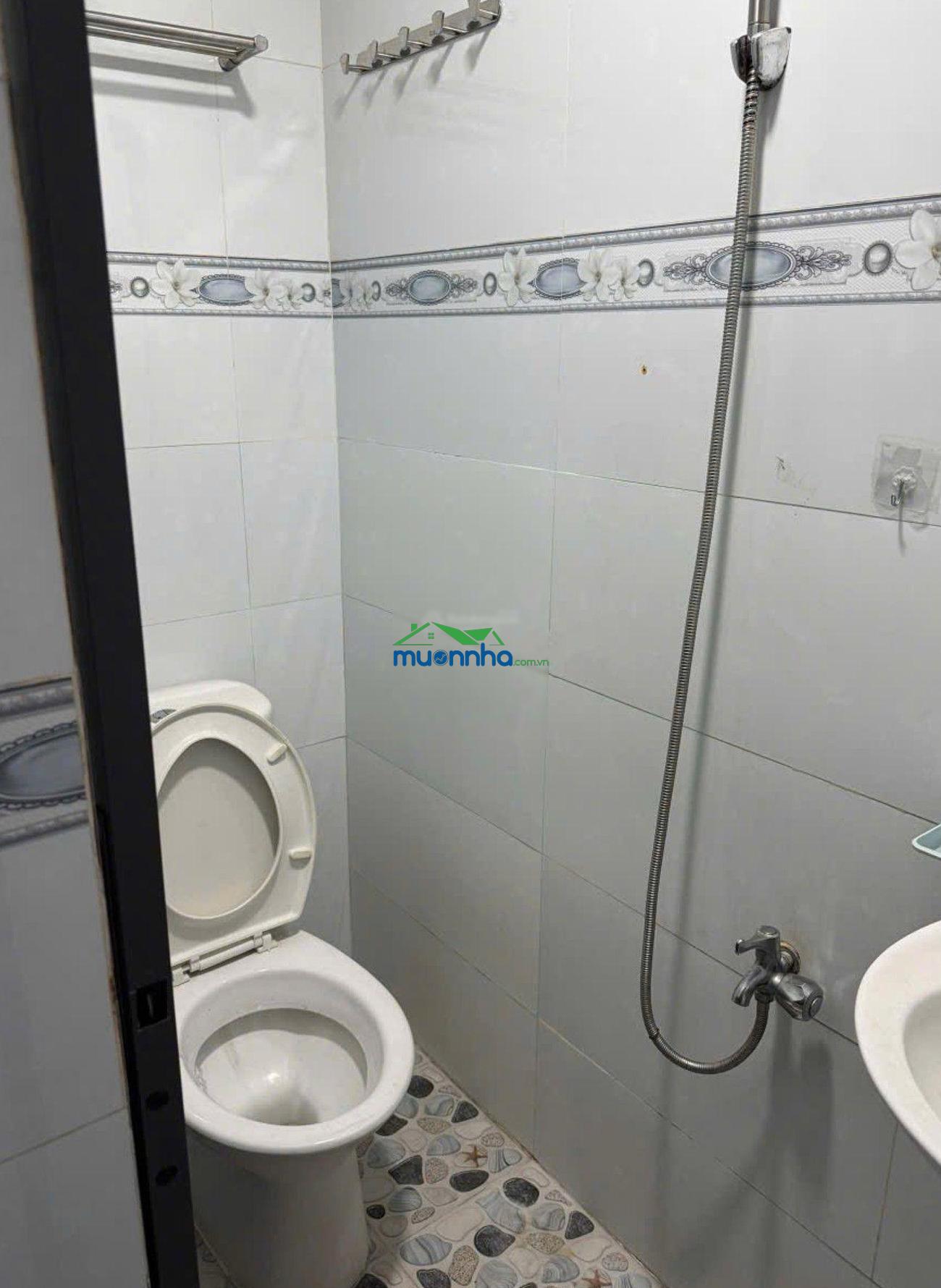 Nhà bình tiên, giá đẹp như tiên! chỉ 2,42 tỷ có ngay nhà quận 6, 2 tầng, shr, không lộ giới, 2mt - 4