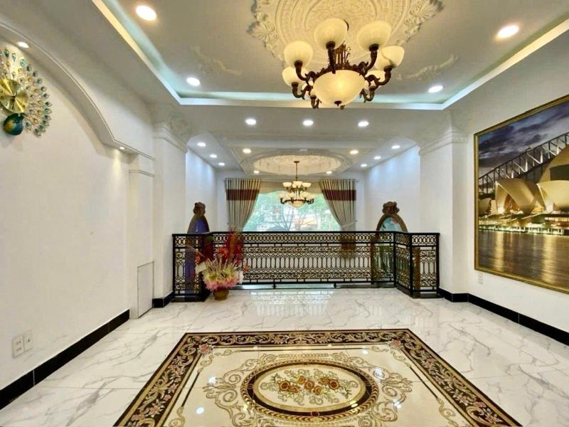 Nhà btct khu phân lô đồng bộ: đẹp và sang trọng - rất gần phú mĩ hưng.
