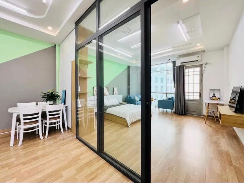 1pn ban công thang máy 60m2 ngay khu phố nhật phạm viết chánh, gần cầu ba son, sân golf him lam, công trường mê linh quận 1 - 3