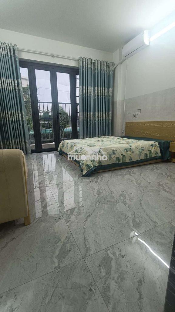 Cho thuê chdv 20 bờ bao tân thắng, 30m2 nội thất đủ. xem là thích