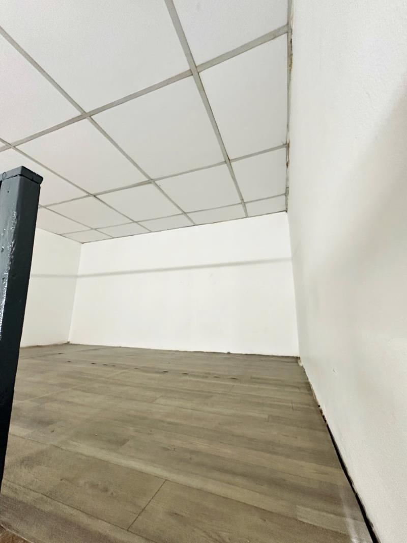 Phòng trọ có gác máy lạnh gần đại học văn hiến và cđ gtvt tân phú gần hồng bàng hoà bình - 4