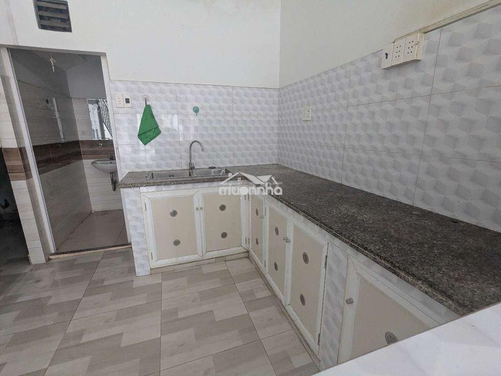 Nhà 3 tầng sân thượng hẻm tải tiện ở văn phòng công ty  - 4