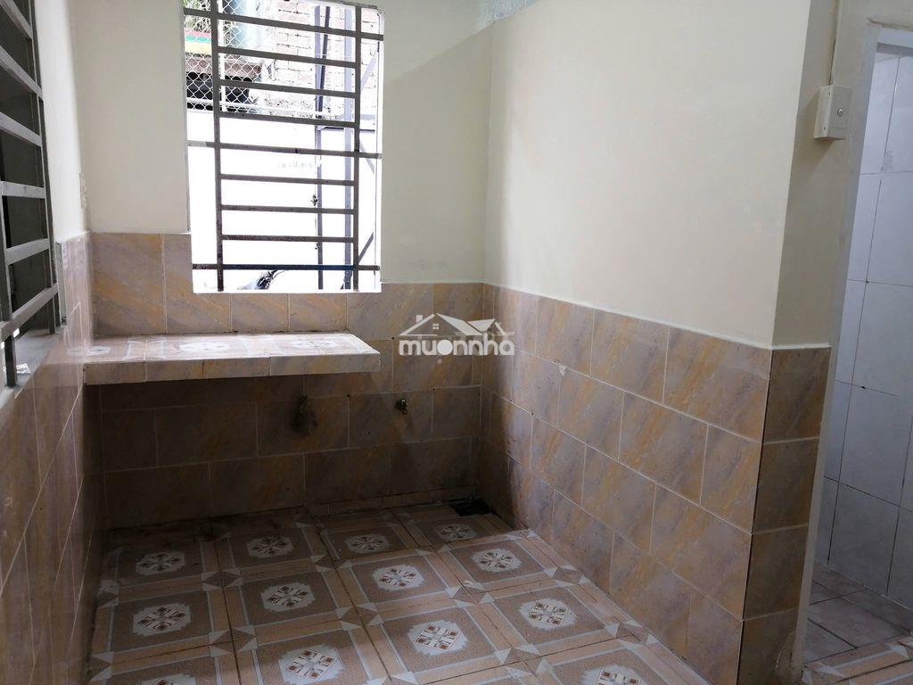 Cho thuê phòng trọ, hxh 4m, dương quảng hàm, p5, gò vấp, 28m2, 3tr/th - 3
