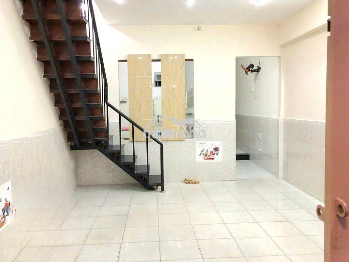 Nhà thuê 1 lầu 3 phòng ngủ hẻm lê văn sỹ, phường phú nhuận