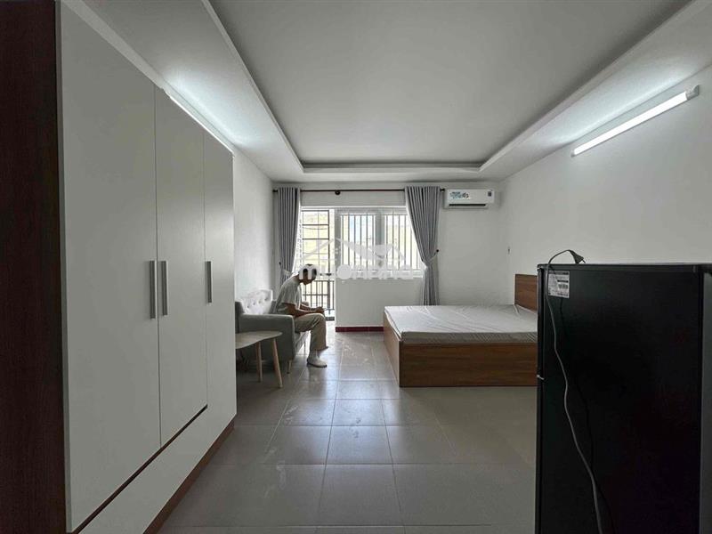 Căn hộ 40m2 ban công full nội thất khu vực: âu cơ - lạc long quân.