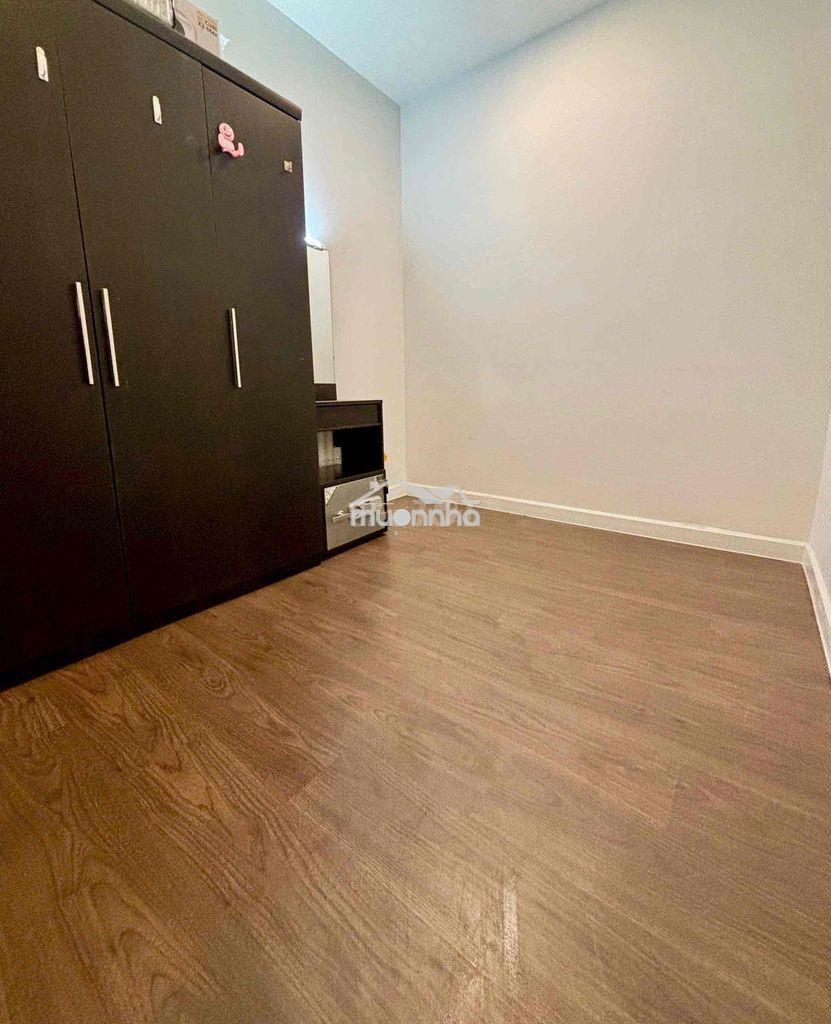 Cho thuê nhà trống sài gòn royal 2pn1wc giá chỉ 14,8tr - Ảnh 3
