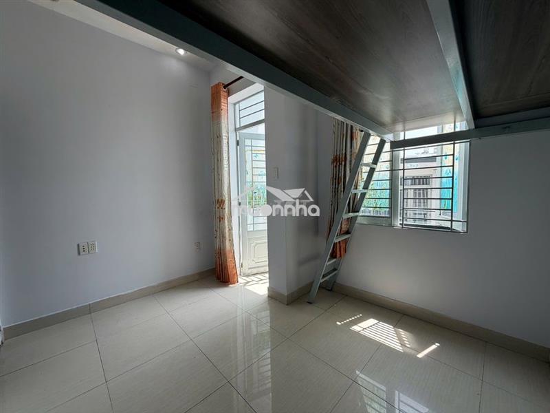 Duplex bancol cửa sổ trời thoáng sạch sẽ giá rẻ
