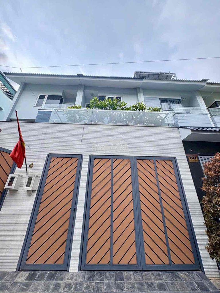 Cho thuê nhà phố làm văn phòng đường tăng nhơn phú, gần cđct