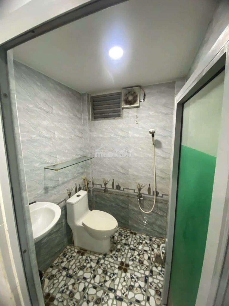 Nhà 4x6 đúc 1 lầu 2pn đường đông bắc q12. về gò vấp 5p. hẻm rộng. - Ảnh 3