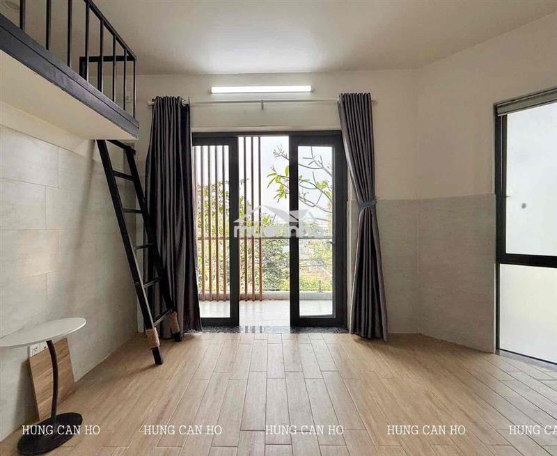 Căn góc ban công dài rộng / giặt riêng / ngay etown cộng hoà - ga t3