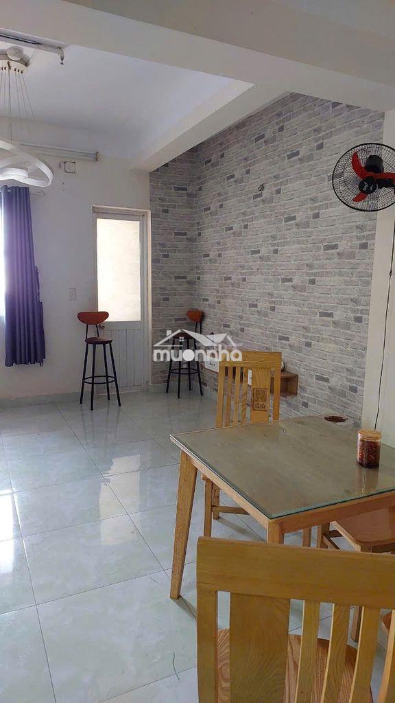 Bán gấp căn hộ 50m2, 1 pn, cc nhất lan 3, sổ sẵn, tặng nội thất
