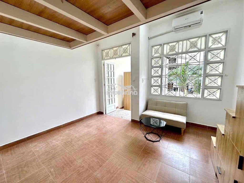 Phòng trọ có gác ban công rộng rãi khu vực ngã tư hàng xanh - 3