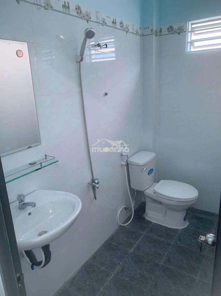 Cho thuê nhà cấp 4 đường 8 long phước - 4