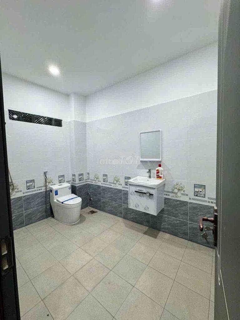 Mới 100% [ 4 x 18] 1 lửng 1 lầu 1 sân thuong (3pn,3wc) ,lê văn quợi - 2