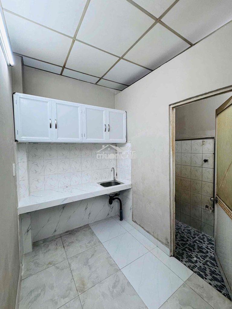 📣Nhà sổ riêng gần chợ cây me - hẻm bà điểm 11 - 1.95 tỷ - 4