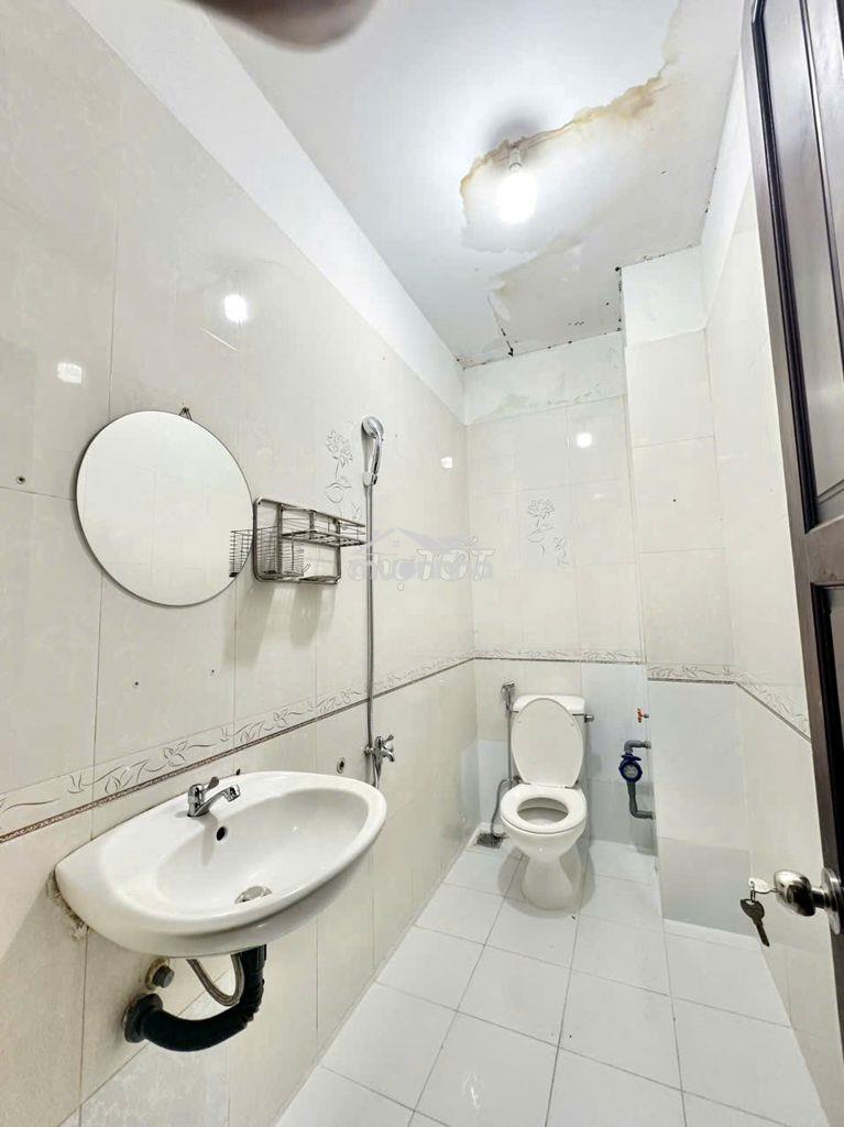 Căn hộ full nối thất tách bếp cửa sổ lớn đinh bộ lĩnh sát q1 - 3