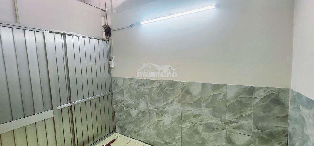 Phong gần lê đại hành đầm sen - 3